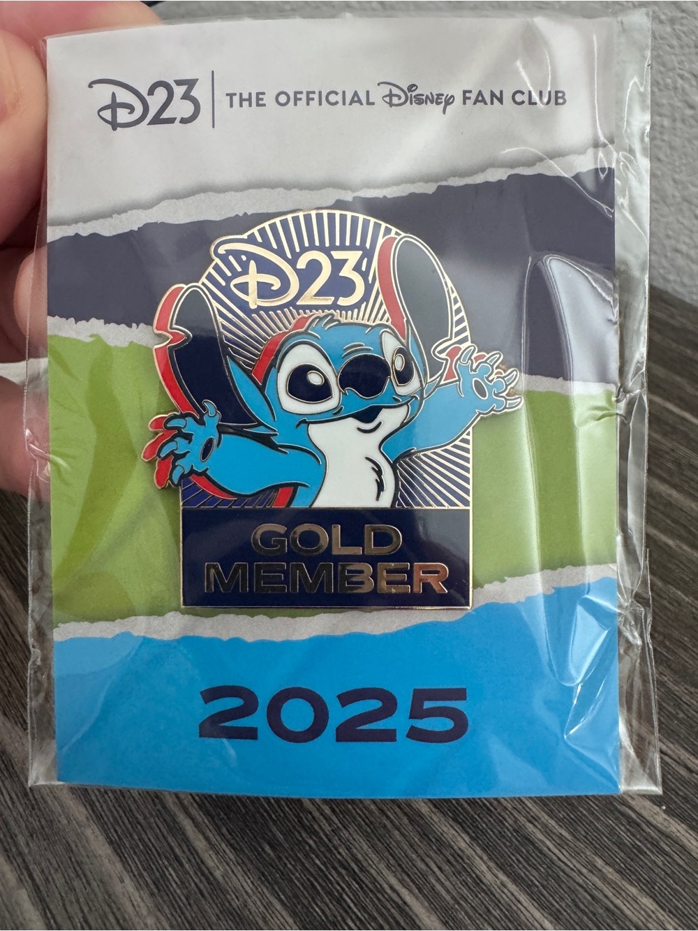 D23 Stitch 2025 Gold Member Pin